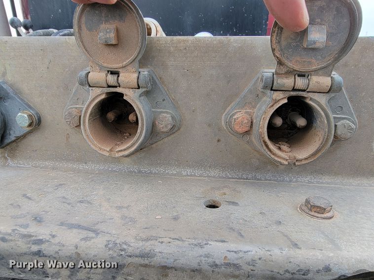 image for item ME9624 2011 Peterbilt 386 semi truck