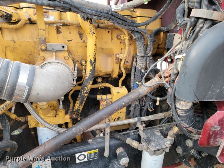 image for item ME9624 2011 Peterbilt 386 semi truck