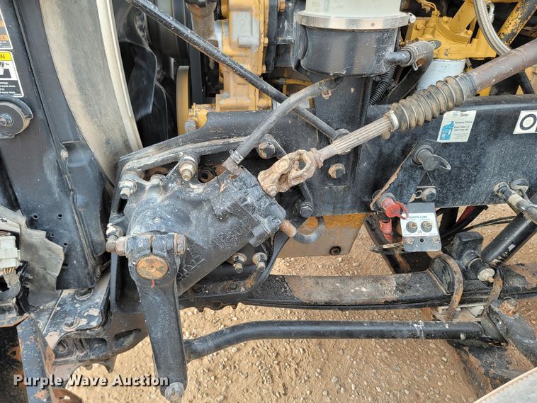 image for item ME9624 2011 Peterbilt 386 semi truck