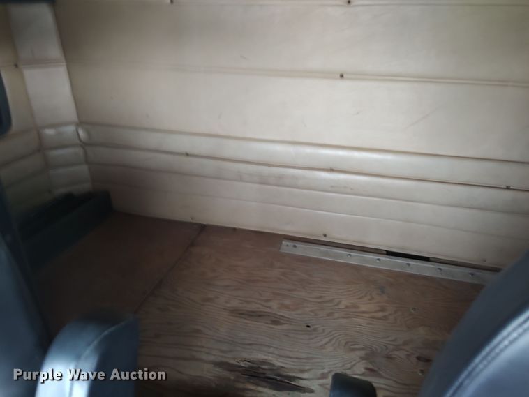 image for item MF9337 1990 Peterbilt 379  semi truck