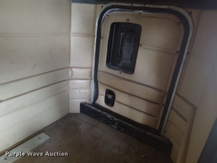 image for item MF9337 1990 Peterbilt 379  semi truck