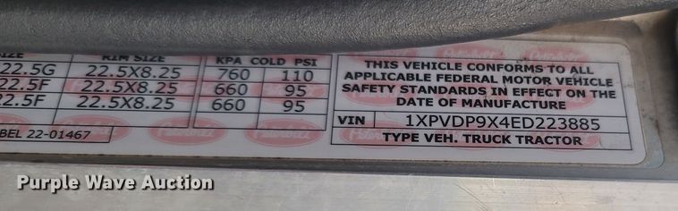 image for item MH9633 2014 Peterbilt 384  semi truck