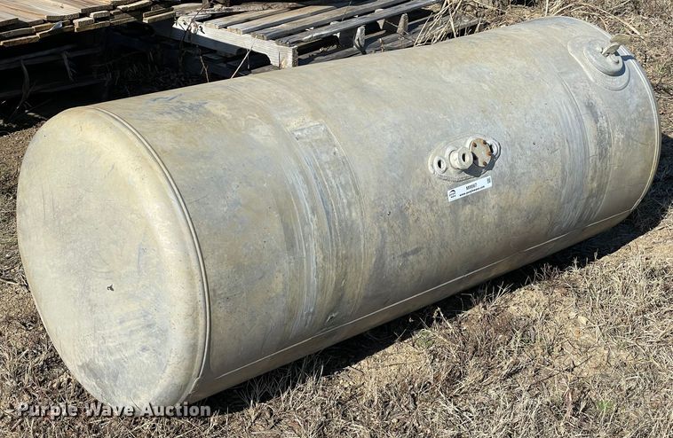 image for item MI9567 Peterbilt  fuel tank