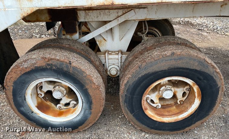 image for item MI9590 1968 Lufkin THD2  end dump trailer