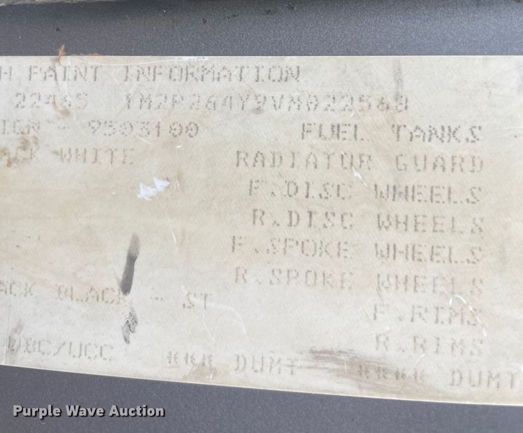 image for item MI9598 1997 Mack RD690S  semi truck