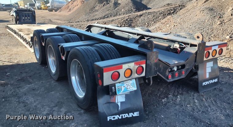 image for item MJ9278 2012 Fontaine Magnitude 55H  lowboy equipment trailer