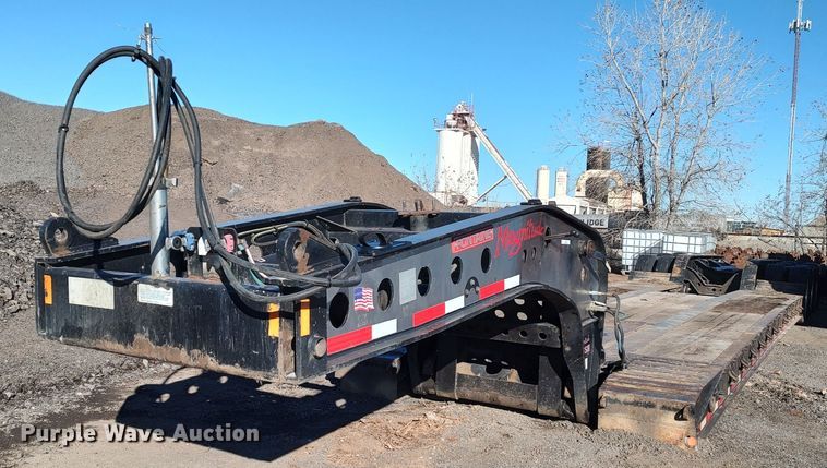 image for item MJ9278 2012 Fontaine Magnitude 55H  lowboy equipment trailer