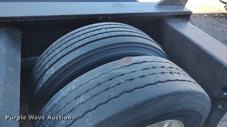 image for item MJ9278 2012 Fontaine Magnitude 55H  lowboy equipment trailer