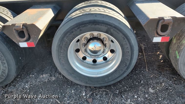 image for item MJ9278 2012 Fontaine Magnitude 55H  lowboy equipment trailer