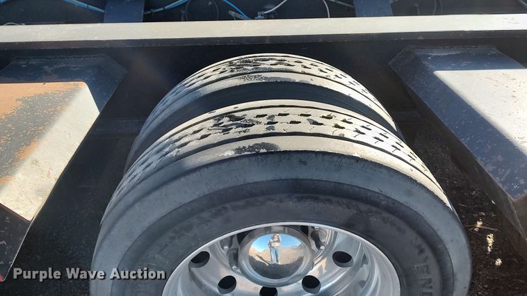 image for item MJ9278 2012 Fontaine Magnitude 55H  lowboy equipment trailer