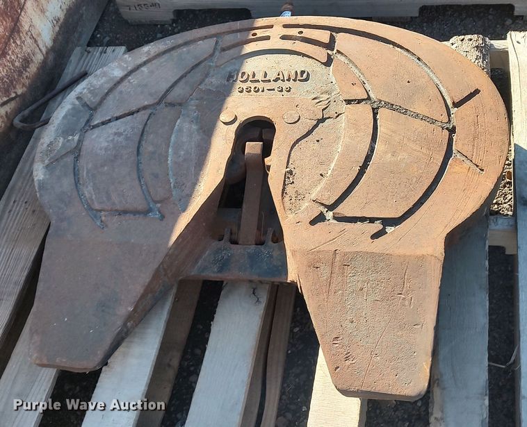 image for item MJ9287 (2) fifth wheel plates