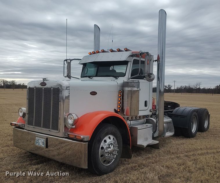 image for item MM9847 2006 Peterbilt 379  semi truck