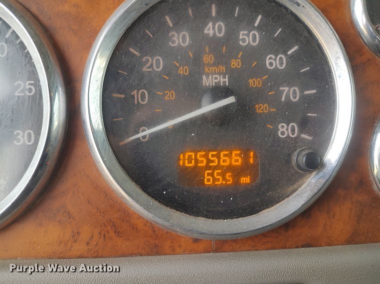 image for item MM9847 2006 Peterbilt 379  semi truck