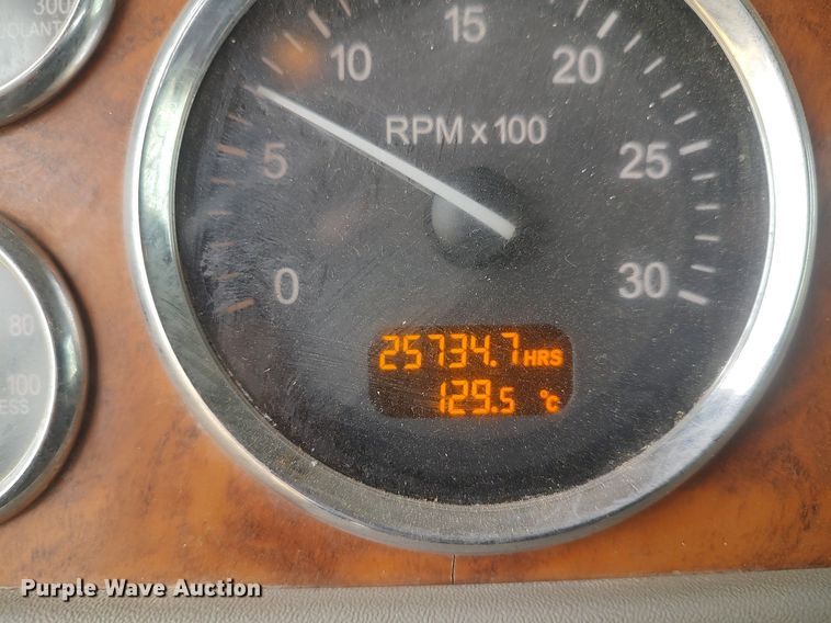 image for item MM9847 2006 Peterbilt 379  semi truck