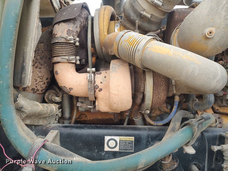 image for item MM9847 2006 Peterbilt 379  semi truck