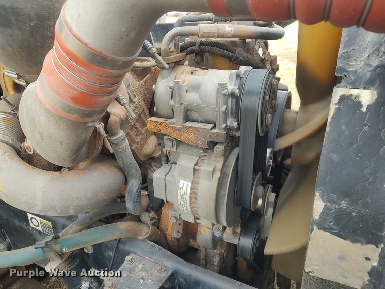 image for item MM9847 2006 Peterbilt 379  semi truck