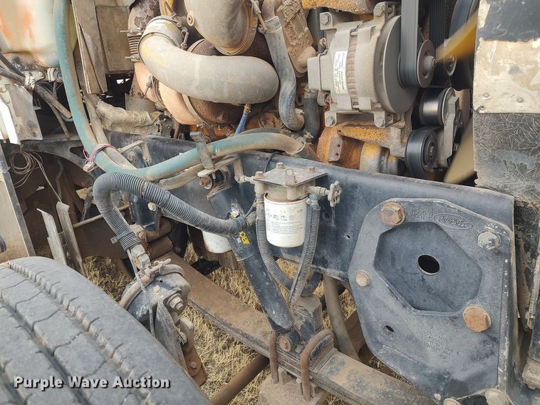 image for item MM9847 2006 Peterbilt 379  semi truck