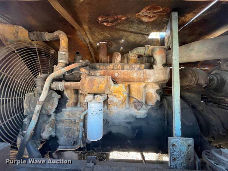 image for item MN9410 1981 Ford LN7000  truck cab and chassis