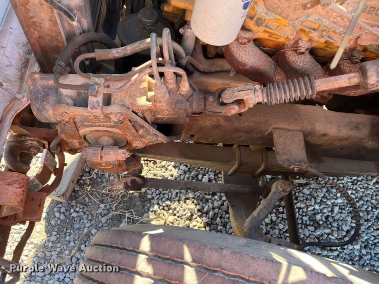 image for item MN9410 1981 Ford LN7000  truck cab and chassis