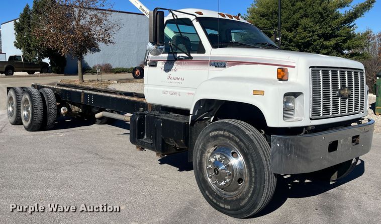 image for item MN9413 1996 Chevrolet Kodiak C6500  truck cab and chassis