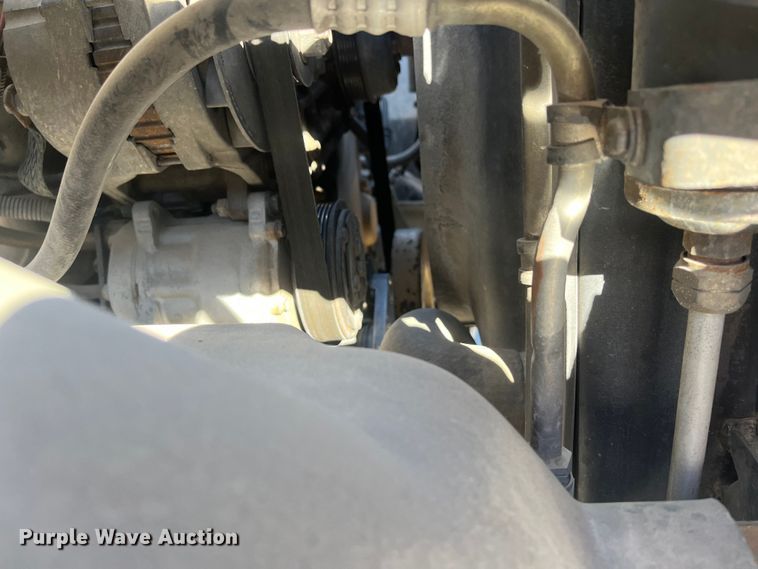 image for item MN9413 1996 Chevrolet Kodiak C6500  truck cab and chassis