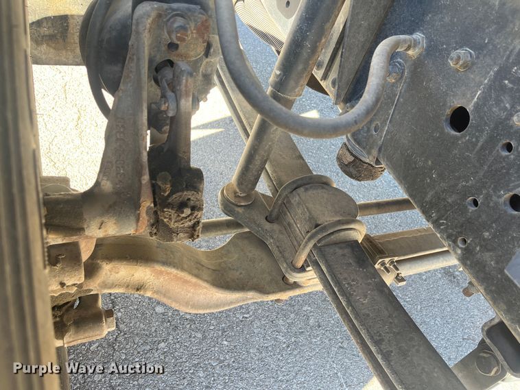 image for item MN9413 1996 Chevrolet Kodiak C6500  truck cab and chassis