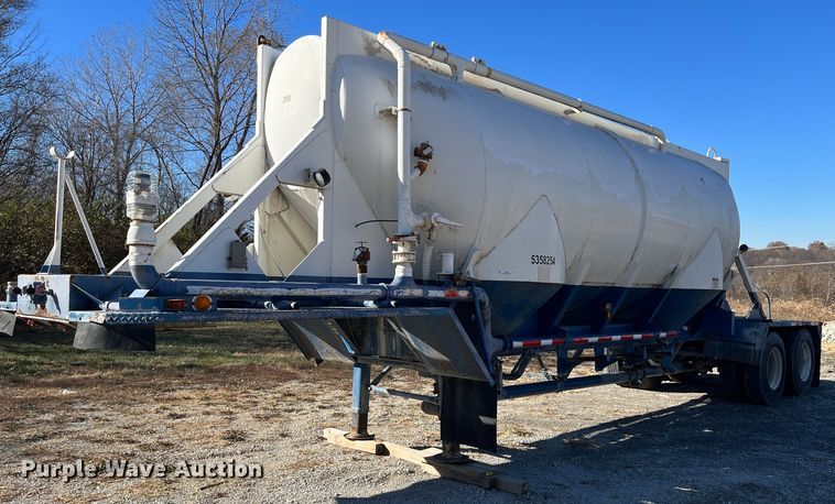 image for item MN9422 1982 J&L Tank  tank trailer