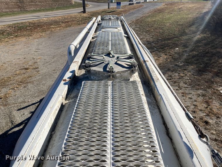 image for item MN9422 1982 J&L Tank  tank trailer