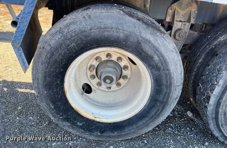 image for item MN9422 1982 J&L Tank  tank trailer