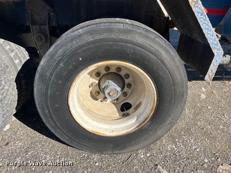 image for item MN9422 1982 J&L Tank  tank trailer