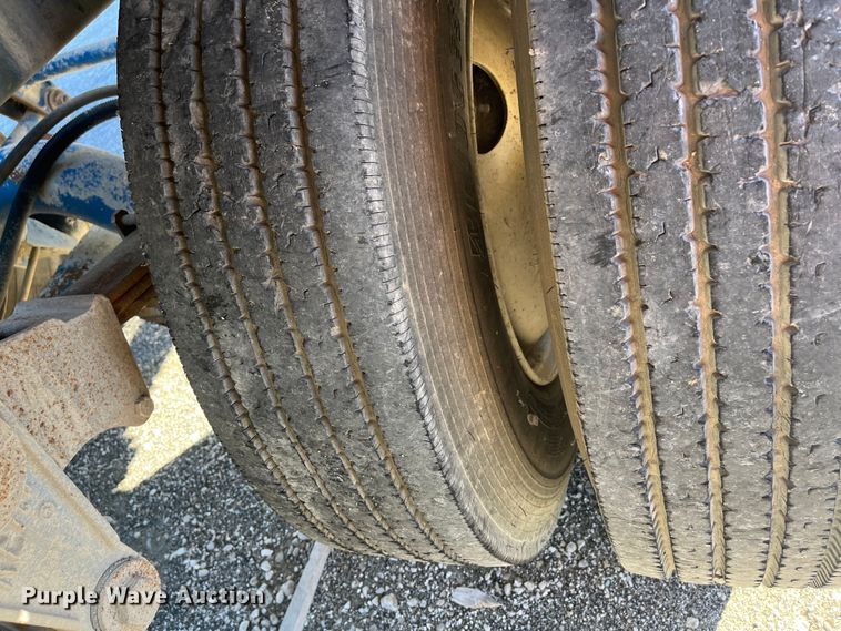 image for item MN9422 1982 J&L Tank  tank trailer