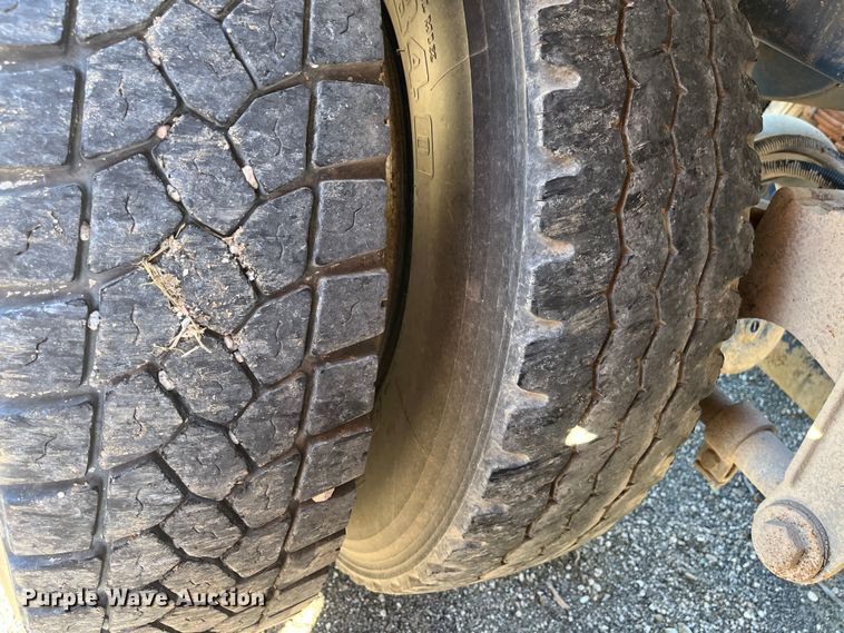 image for item MN9422 1982 J&L Tank  tank trailer