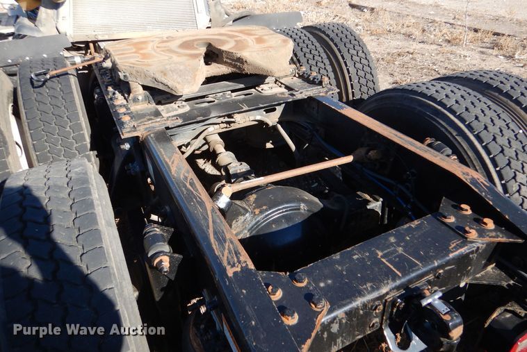 image for item MT9979 2012 Freightliner Cascadia 125  semi truck