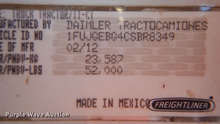 image for item MT9979 2012 Freightliner Cascadia 125  semi truck