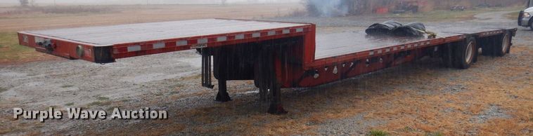 image for item MW9378 2006 Manac 13248801  drop deck trailer