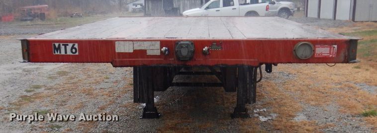 image for item MW9378 2006 Manac 13248801  drop deck trailer