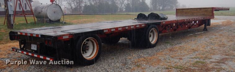 image for item MW9378 2006 Manac 13248801  drop deck trailer