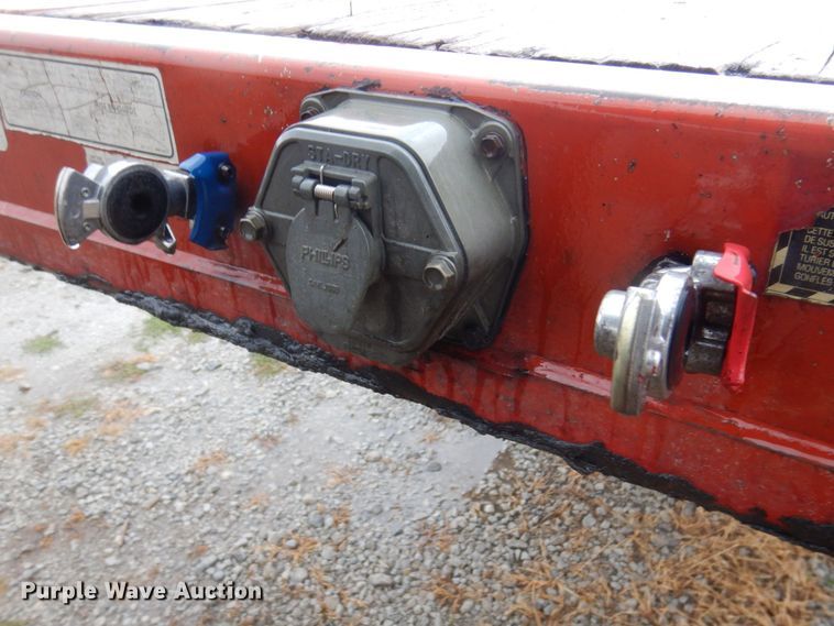 image for item MW9378 2006 Manac 13248801  drop deck trailer