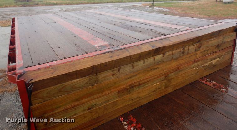 image for item MW9378 2006 Manac 13248801  drop deck trailer