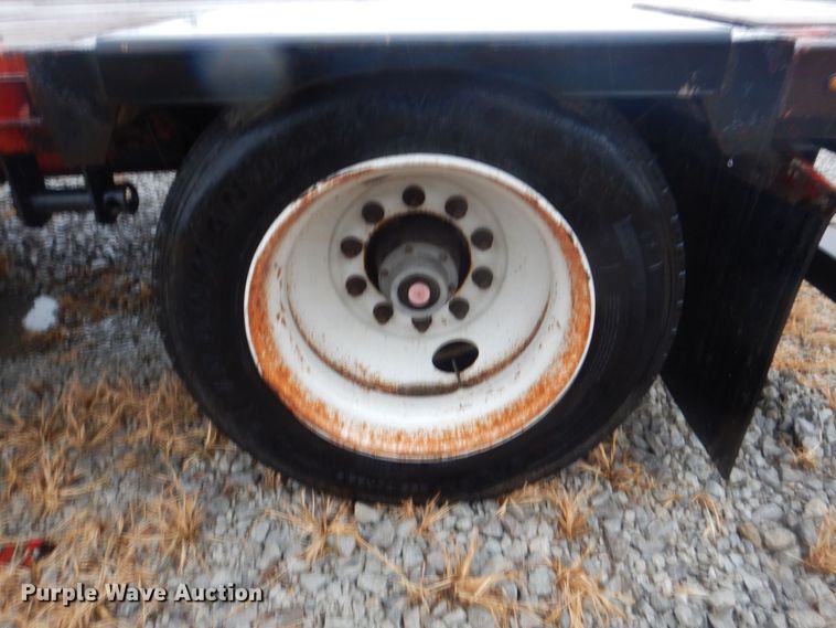 image for item MW9378 2006 Manac 13248801  drop deck trailer