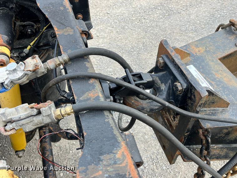 image for item MW9413 2006 Trail King TK40RB  tilt deck equipment trailer