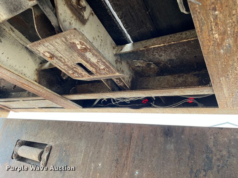 image for item MW9413 2006 Trail King TK40RB  tilt deck equipment trailer