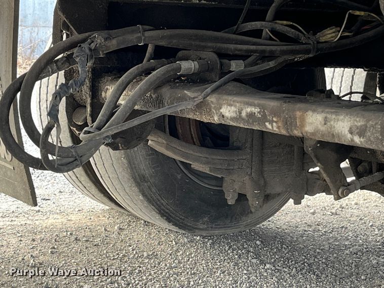 image for item MW9413 2006 Trail King TK40RB  tilt deck equipment trailer