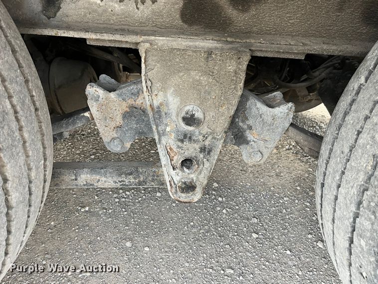 image for item MW9413 2006 Trail King TK40RB  tilt deck equipment trailer