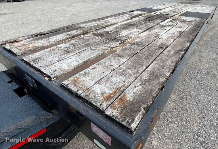 image for item MW9413 2006 Trail King TK40RB  tilt deck equipment trailer