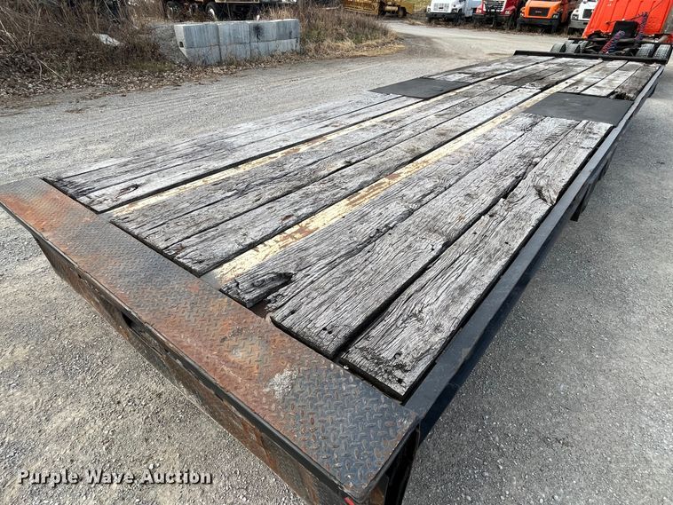 image for item MW9413 2006 Trail King TK40RB  tilt deck equipment trailer