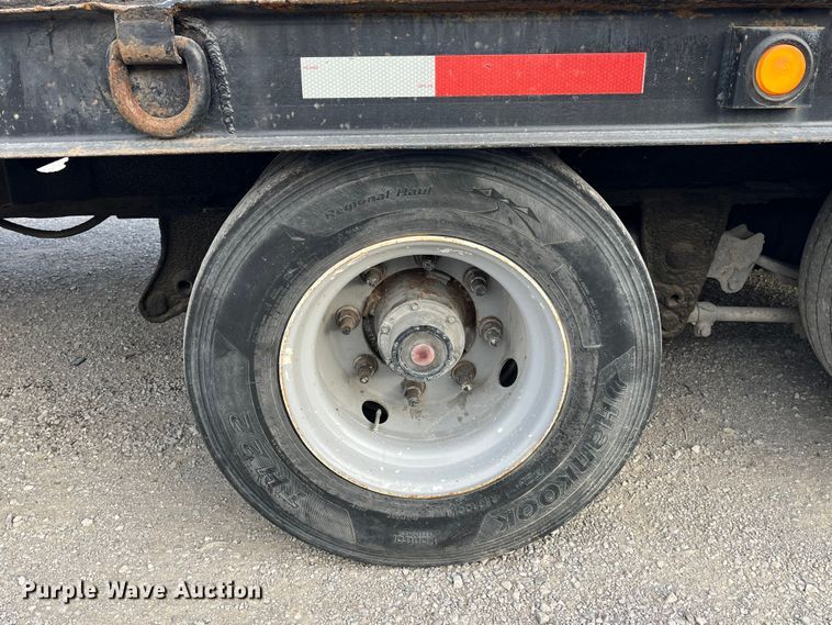 image for item MW9413 2006 Trail King TK40RB  tilt deck equipment trailer