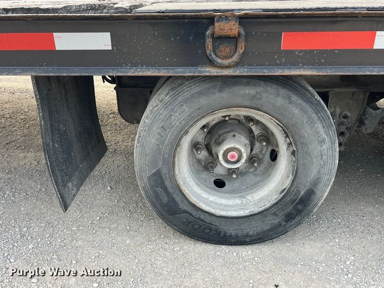 image for item MW9413 2006 Trail King TK40RB  tilt deck equipment trailer