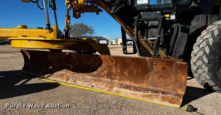 image for item DO8879 2011 Caterpillar 140M2 VHP  motor grader