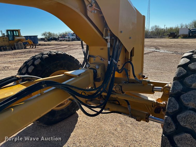 image for item DO8879 2011 Caterpillar 140M2 VHP  motor grader